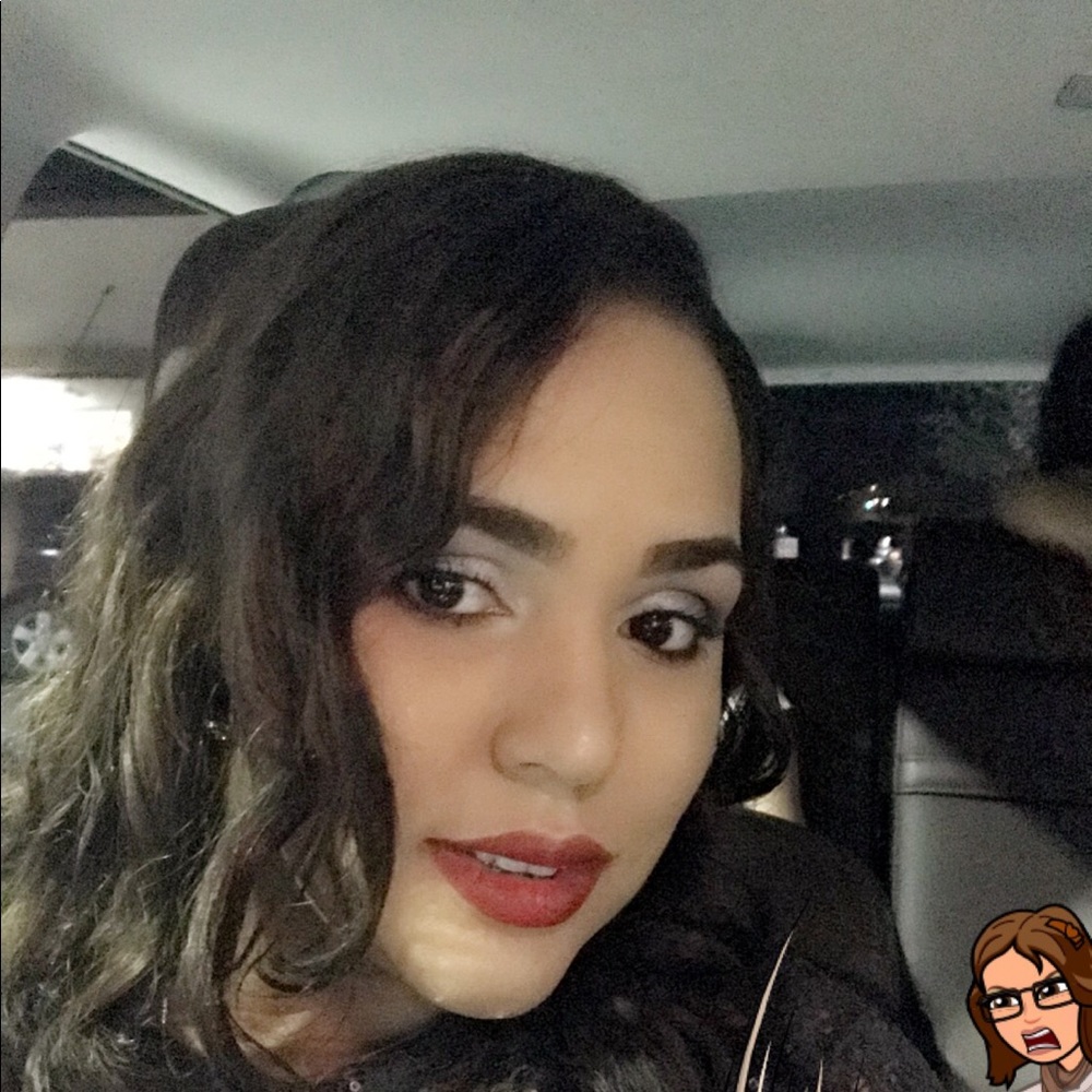 Meet your Posher, Yani